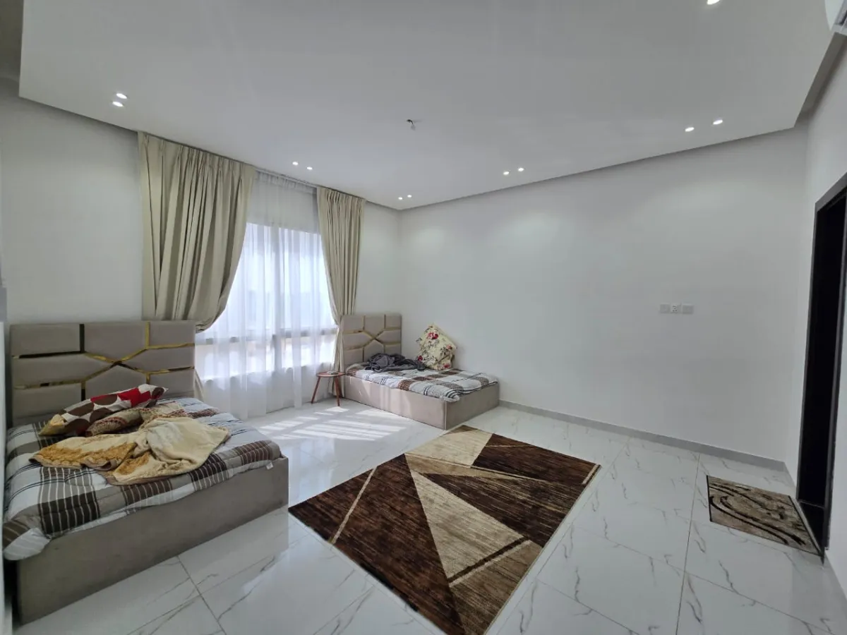 فيلا بالزاهية بالعفش