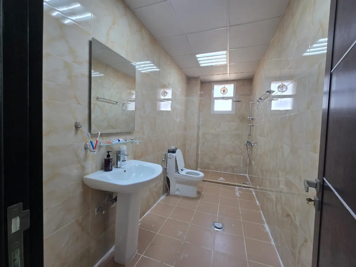 فيلا بالزاهية بالعفش