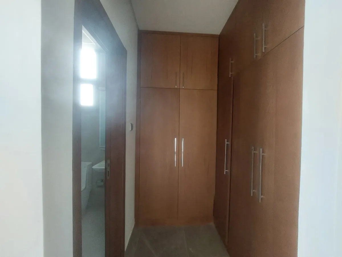 فيلا للايجار عجمان الحيلو 1 زاوية أول ساكن